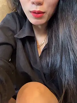 Ladygirrl22 online show from November 2025 07:30:01 AM