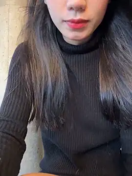 Ladygirrl22 online show from November 2025 04:35:02 AM