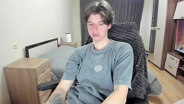 Liam sexy1 online show from April 2026 01:28:01 PM