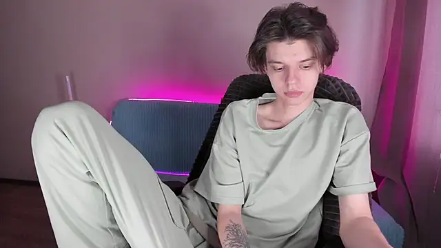 Liam sexy1 online show from February 2025 02:06:02 PM