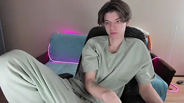 Liam sexy1 online show from February 2025 08:21:02 AM