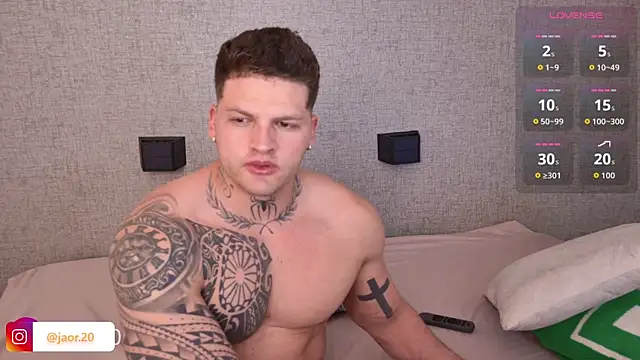 Jaor owens20 online show from April 2026 12:28:02 AM