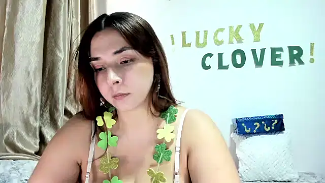 SuzyGamingFairy online show from March 2026 08:32:01 PM