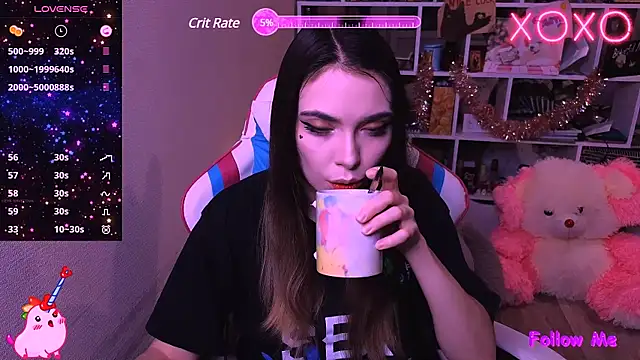 Sia Shine online show from February 2025 04:13:02 PM