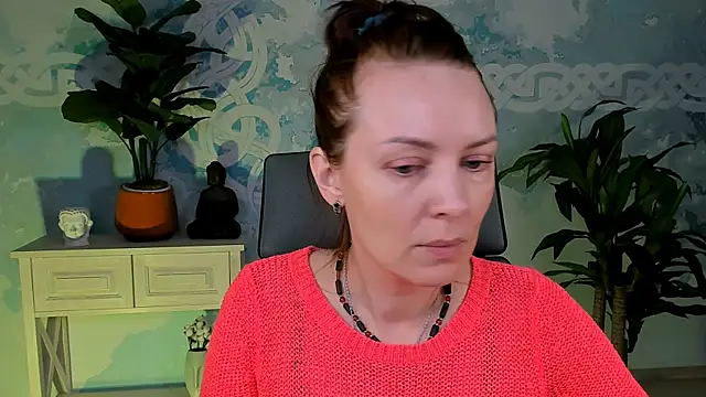 VandaRossi online show from September 2025 05:06:02 AM