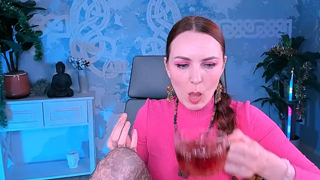 VandaRossi online show from March 2025 03:25:01 PM