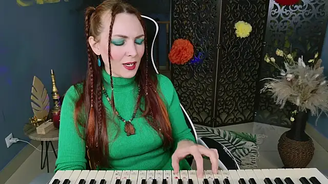 VandaRossi online show from February 2025 11:21:02 AM