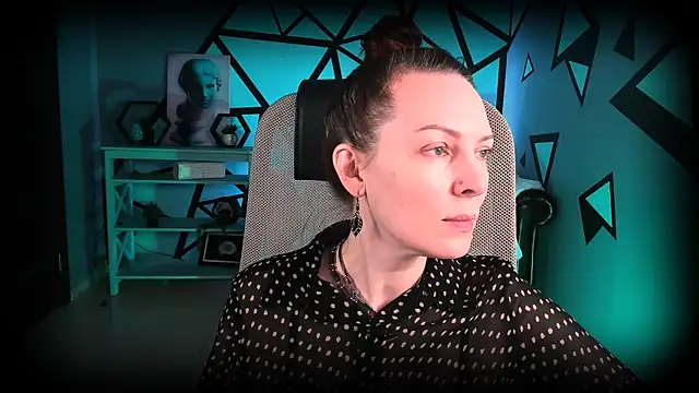 Snapshot of VandaRossi chatting on November 2025 09:46:02 AM VandaRossi online show from November 2025 09:46:02 AM