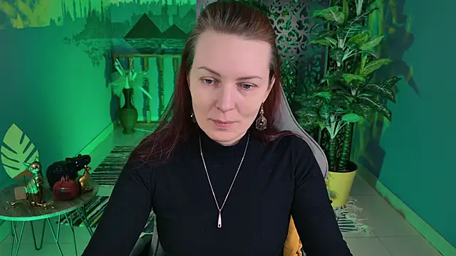 Snapshot of VandaRossi chatting on November 2025 09:09:01 AM VandaRossi online show from November 2025 09:09:01 AM