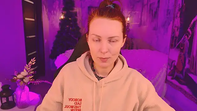 Snapshot of VandaRossi chatting on December 2025 09:26:01 AM VandaRossi online show from December 2025 09:26:01 AM