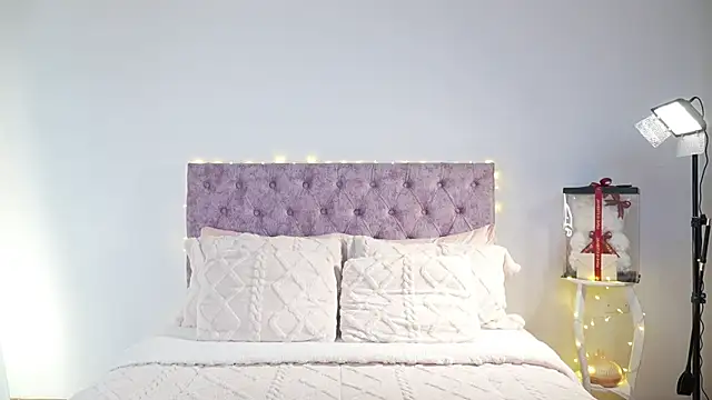 samantha evans2 online show from February 2026 12:08:01 AM