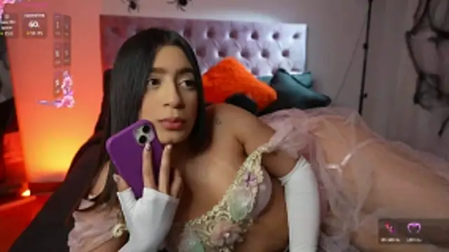 Snapshot of samantha_evans2 chatting on October 2025 12:31:01 AM samantha evans2 online show from October 2025 12:31:01 AM