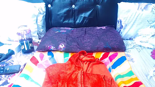 spicydiver38 online show from November 2025 04:39:02 AM