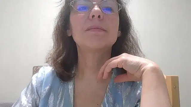 HollyJewel online show from March 2026 04:52:02 PM