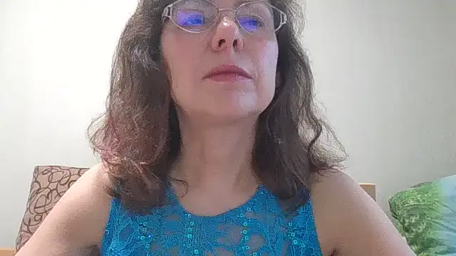 HollyJewel online show from June 2026 04:13:02 PM