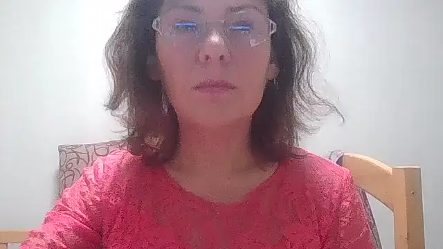 HollyJewel online show from November 2025 07:18:02 PM