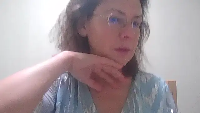 HollyJewel online show from November 2025 07:07:01 PM