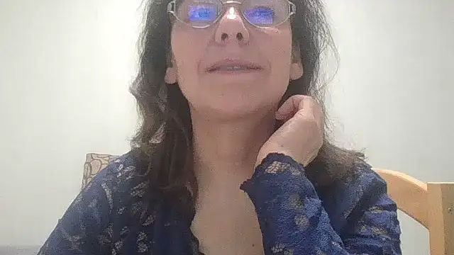 HollyJewel online show from March 2026 04:00:01 PM