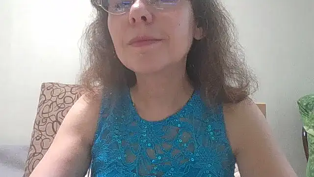 HollyJewel online show from June 2026 03:54:02 PM