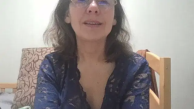 HollyJewel online show from March 2026 07:32:01 PM