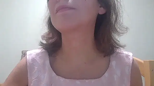 HollyJewel online show from October 2025 04:59:02 PM