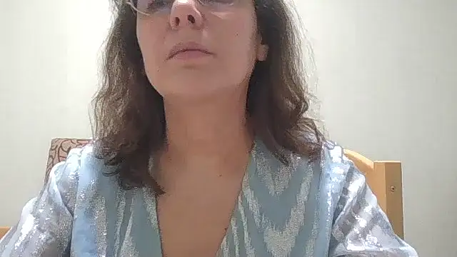 HollyJewel online show from February 2026 03:01:02 PM