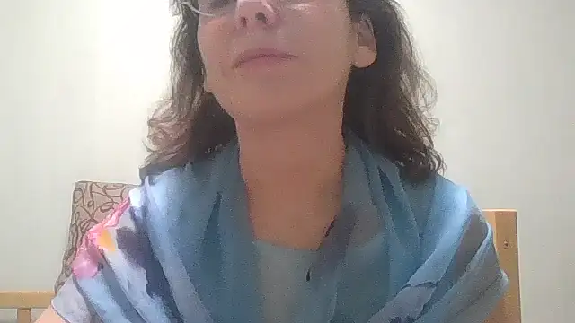 HollyJewel online show from November 2025 03:23:01 PM