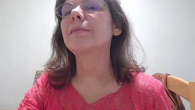 HollyJewel online show from February 2026 01:23:01 PM