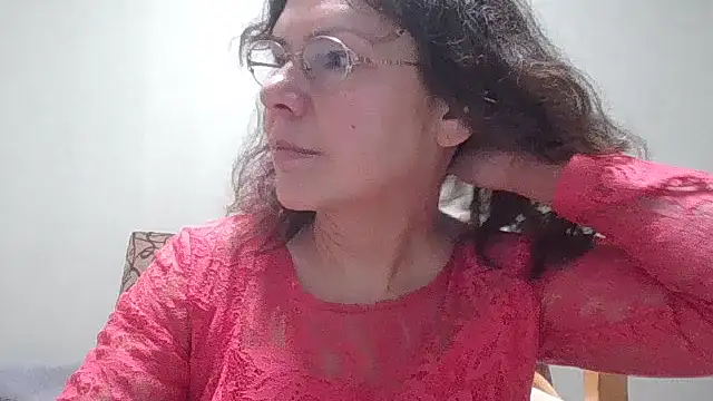 HollyJewel online show from February 2026 07:15:01 PM