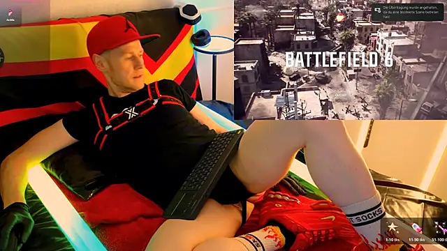 Snapshot of Fuc71 chatting on October 2025 06:51:01 PM Fuc71 online show from October 2025 06:51:01 PM