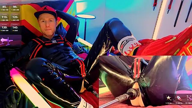 Snapshot of Fuc71 chatting on November 2025 05:50:01 PM Fuc71 online show from November 2025 05:50:01 PM