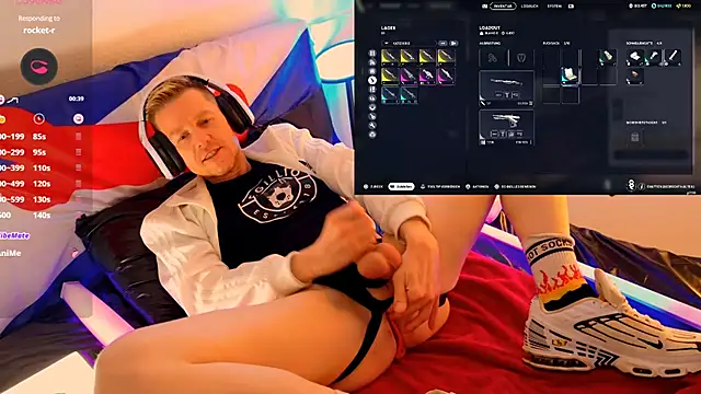 Snapshot of Fuc71 chatting on January 2026 01:18:01 PM Fuc71 online show from January 2026 01:18:01 PM