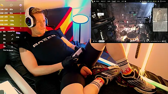 Snapshot of Fuc71 chatting on February 2026 04:46:02 PM Fuc71 online show from February 2026 04:46:02 PM