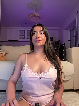 ZoeZayd online show from April 2026 04:13:02 PM