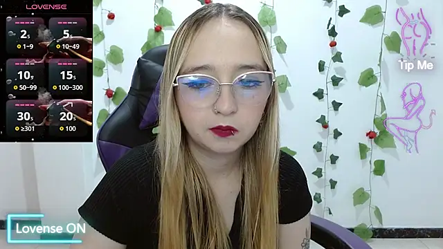 Liaroberts1 online show from February 2026 02:45:02 AM