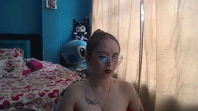 Liaroberts1 online show from February 2025 06:04:02 PM