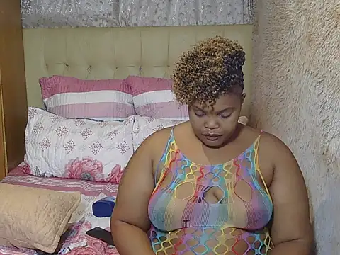 Snapshot of Xxxsluts chatting on January 2026 03:43:02 AM Xxxsluts online show from January 2026 03:43:02 AM