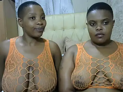 Snapshot of Xxxsluts chatting on January 2025 10:19:01 PM Xxxsluts online show from January 2025 10:19:01 PM