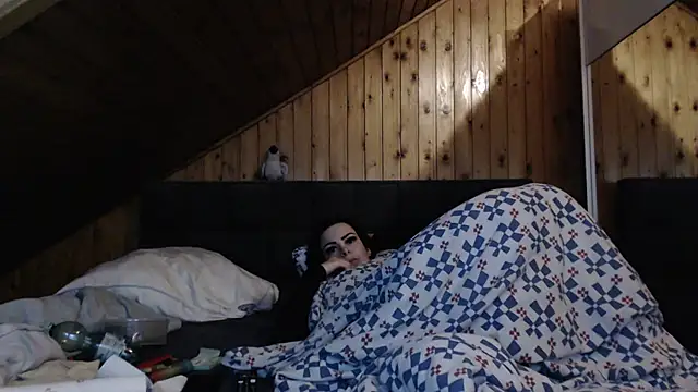 BoeseMoni1998 online show from October 2025 08:42:01 PM