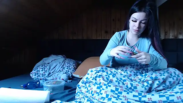 BoeseMoni1998 online show from December 2025 10:19:02 AM