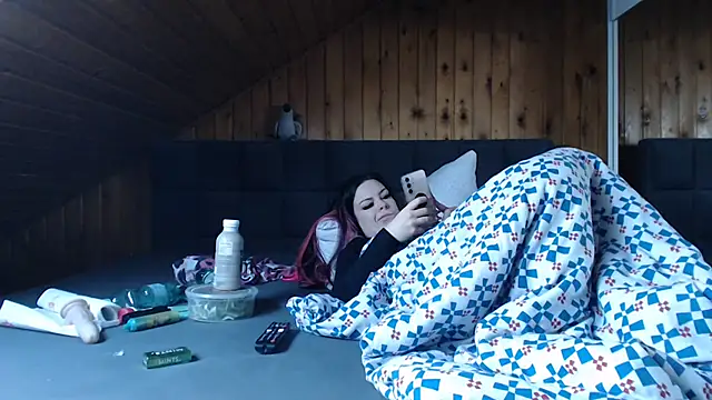 BoeseMoni1998 online show from November 2025 08:19:02 AM