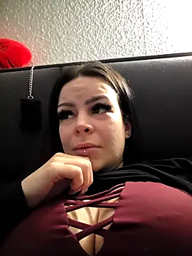 BoeseMoni1998 online show from April 2026 09:37:01 AM