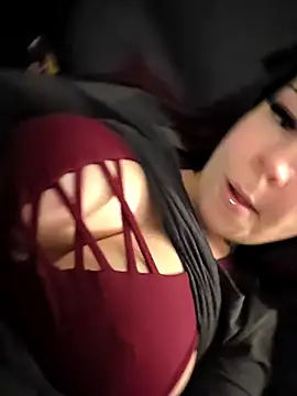 BoeseMoni1998 online show from April 2026 05:14:02 PM