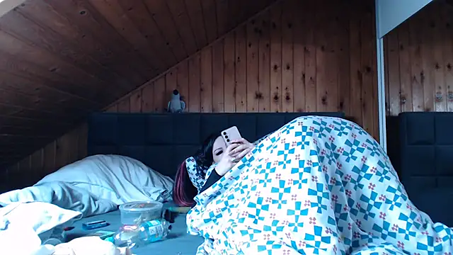 BoeseMoni1998 online show from October 2025 12:59:01 PM