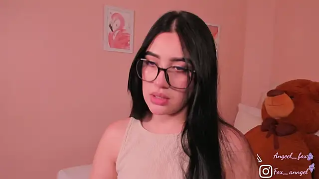 angeel fox online show from November 2025 04:16:01 AM