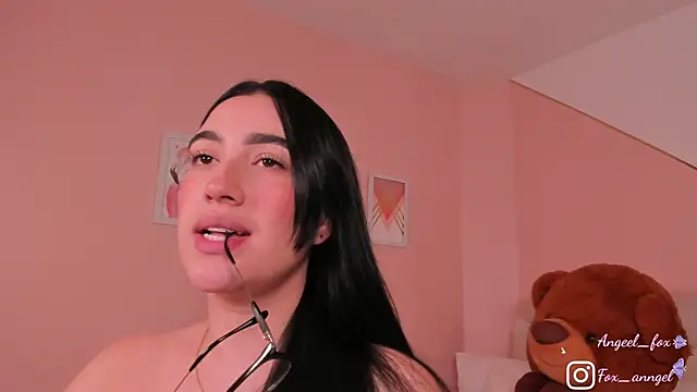 angeel fox online show from November 2025 06:56:02 AM