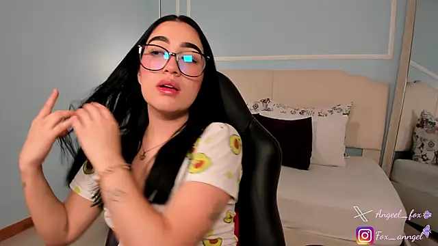 angeel fox online show from December 2025 02:39:02 AM