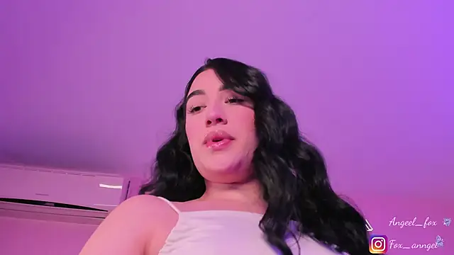 angeel fox online show from September 2025 03:16:01 AM