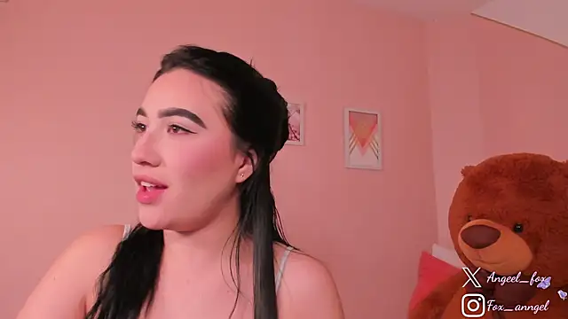 angeel fox online show from September 2025 04:03:01 AM