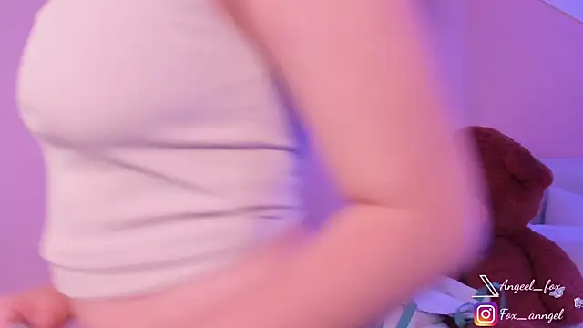 angeel fox online show from November 2025 03:07:02 AM